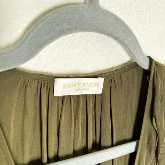 Ramy Brook Smocked Ruffle Sleeveless Green Top Blouse fits like XS/S - Picture 4 of 13